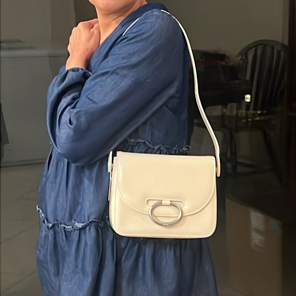 White Prada shoulder bag with authenticity card - Picture 7 of 16